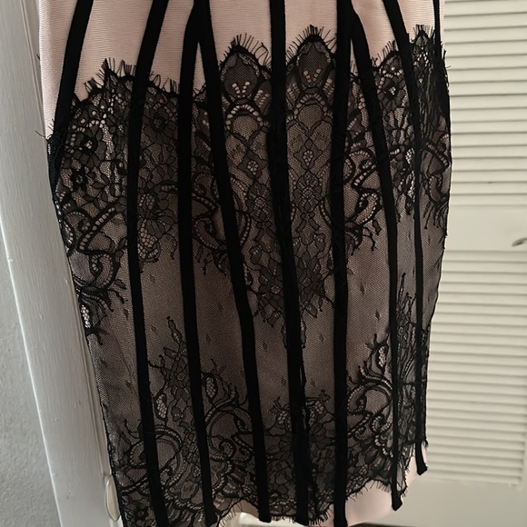 Beige and Black Lace Design Midi Dress - Picture 3 of 4